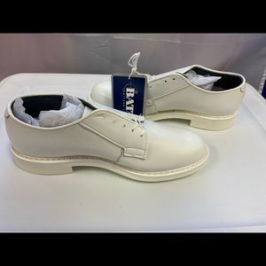 Bates Lites White Leather Oxfords